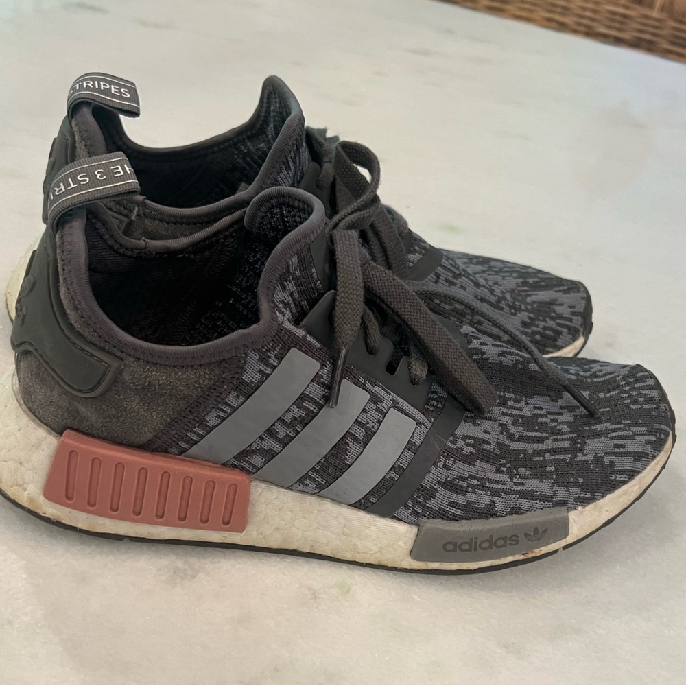 Adidas NMD_R1 Heather Grey with Pink